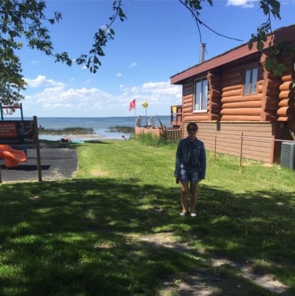 Meet your Posher, Victoria - Picture 1 of 1